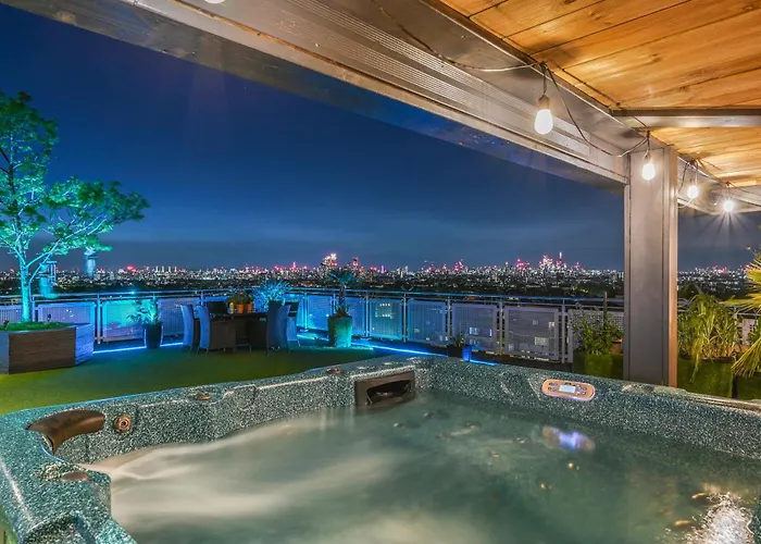 The London Skyline Penthouse